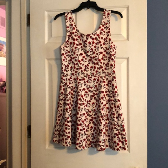 Divided Dresses & Skirts - Floral Spring Dress